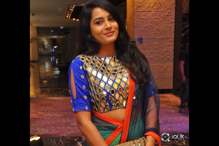 Himaja-at-Shatamanam-Bhavati-Movie-Success-Meet